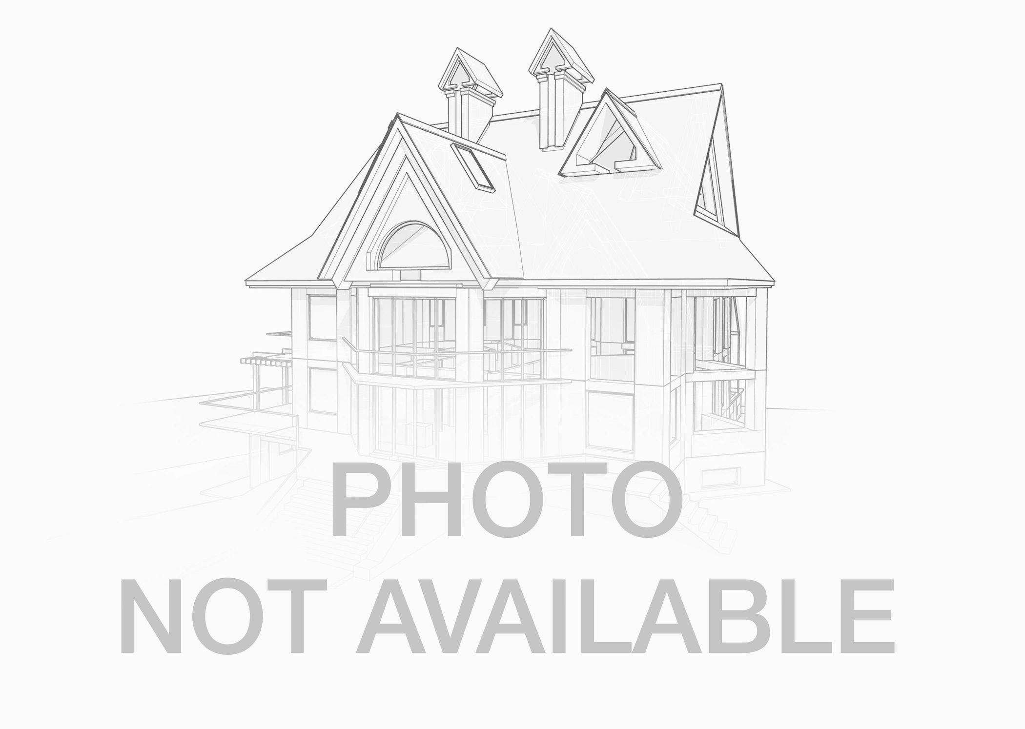1208 Fox Hill Lane 